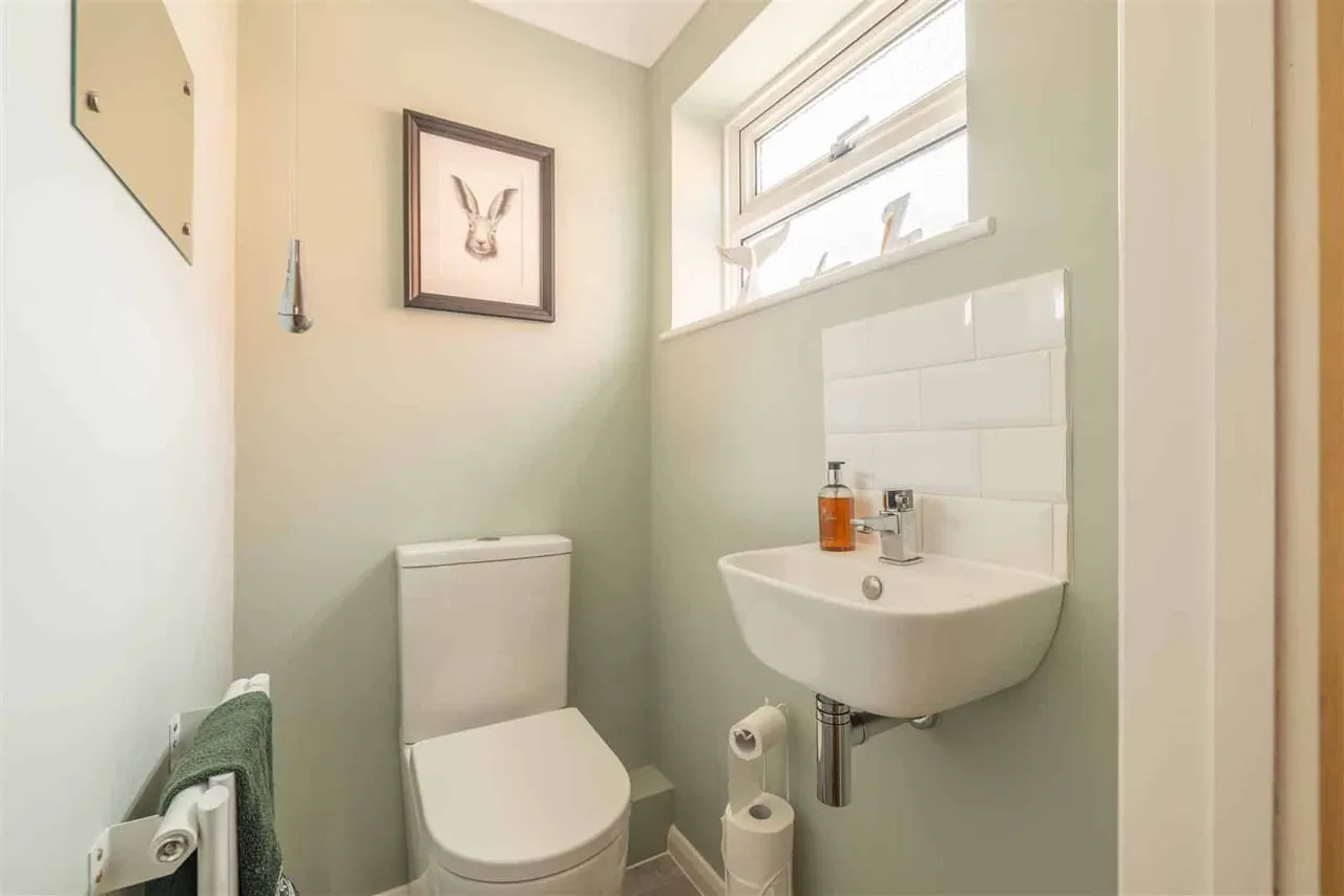 Priors Road, Windsor, SL4 4PD, photo 23