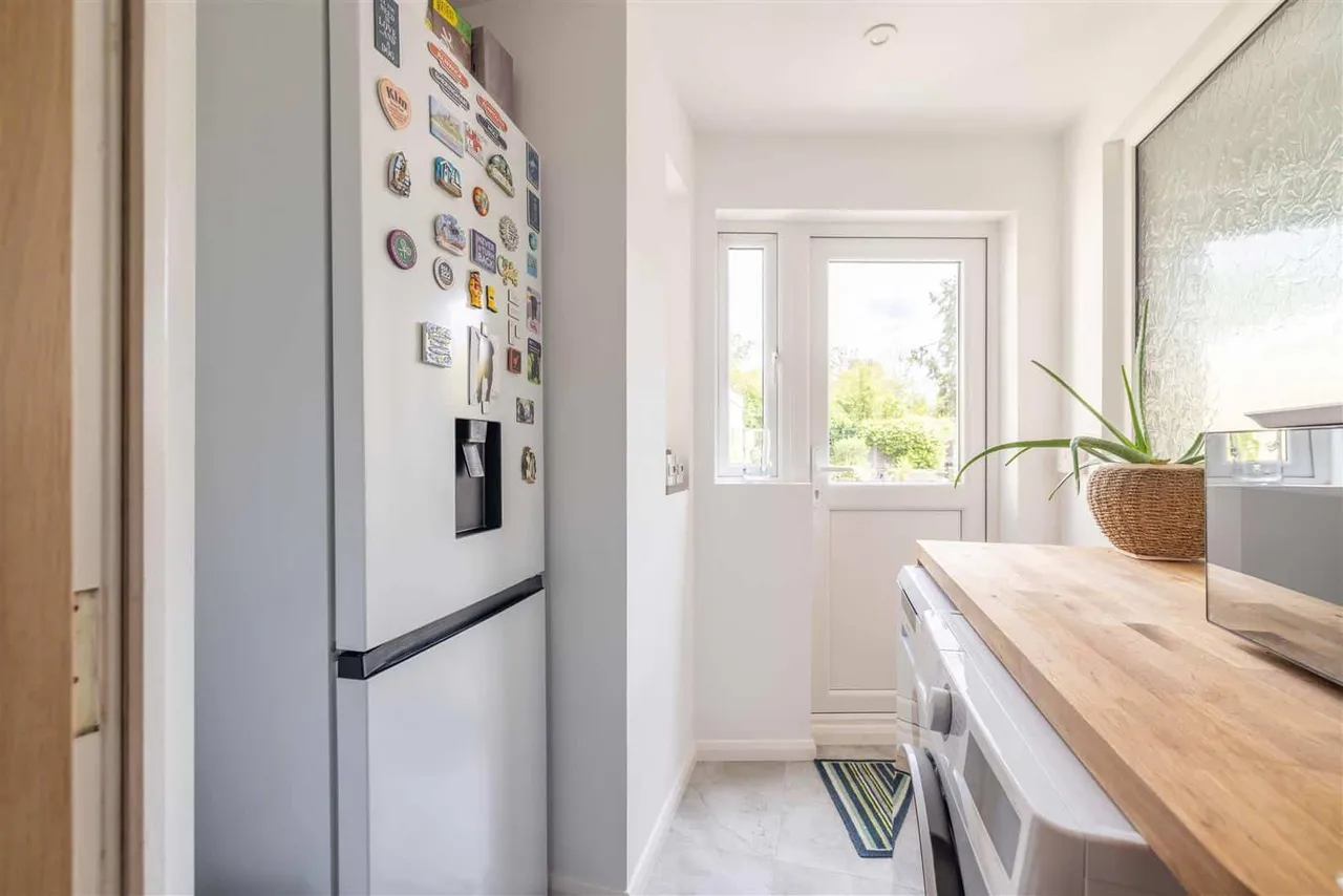 Priors Road, Windsor, SL4 4PD, photo 11