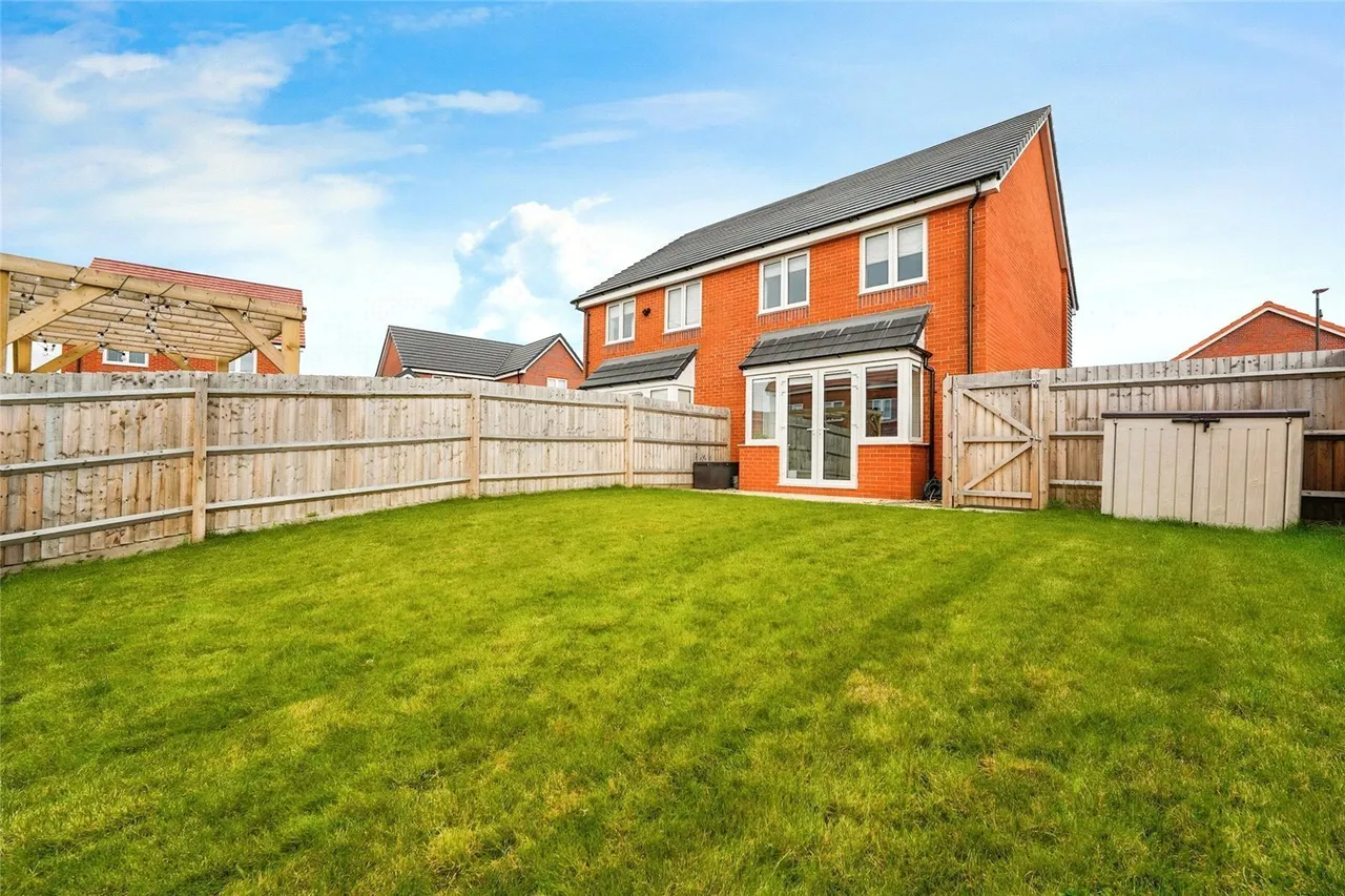 Fisher Close, Churchdown, Gloucester, GL3, photo 11
