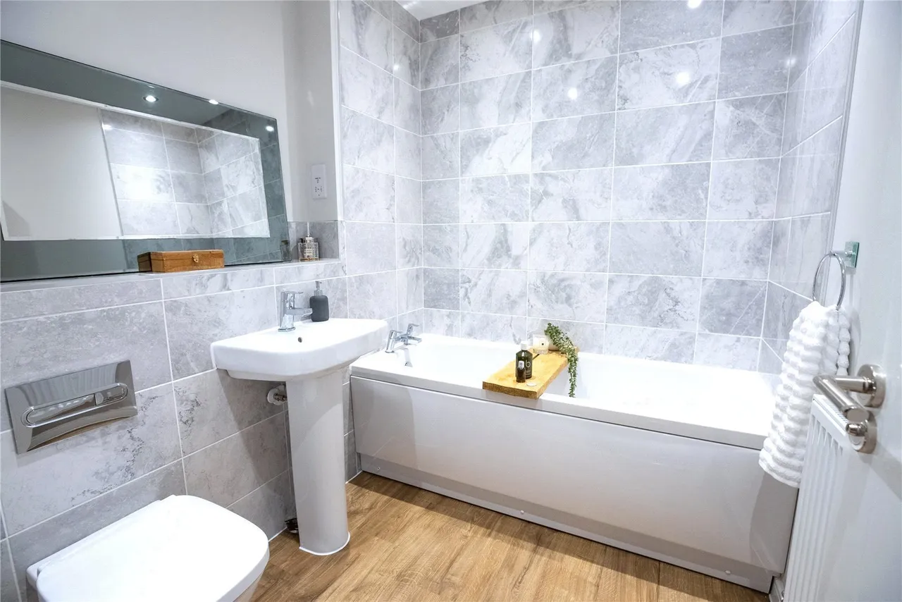 Fisher Close, Churchdown, Gloucester, GL3, photo 4