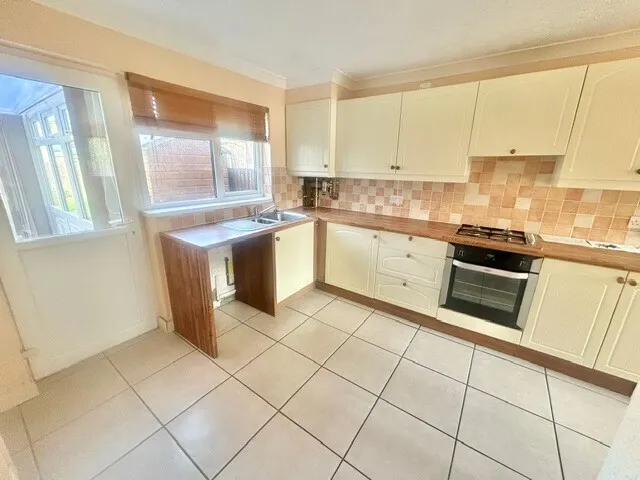Latchetts Shaw, Basildon, SS16, photo 4