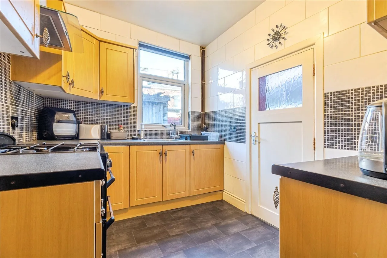 Woodville Road, Little Harwood, Blackburn, Lancashire, BB1, photo 7