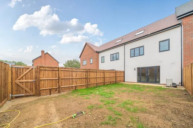 Osbourne Gardens, Aylesbury, HP21, photo 11
