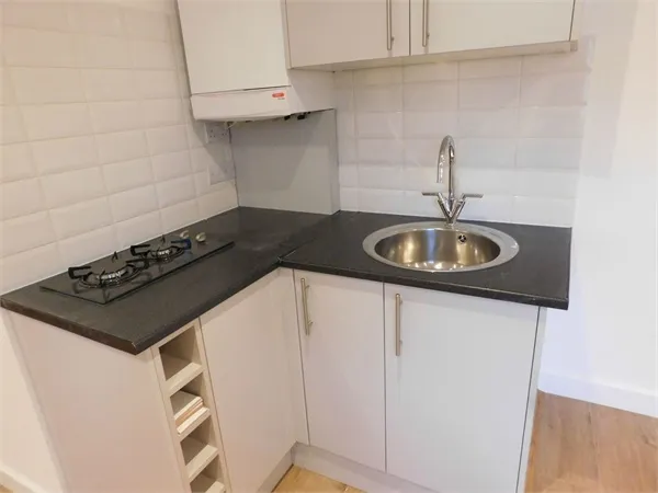 Deans Lane, Edgware, Greater London, HA8 9NT, photo 3