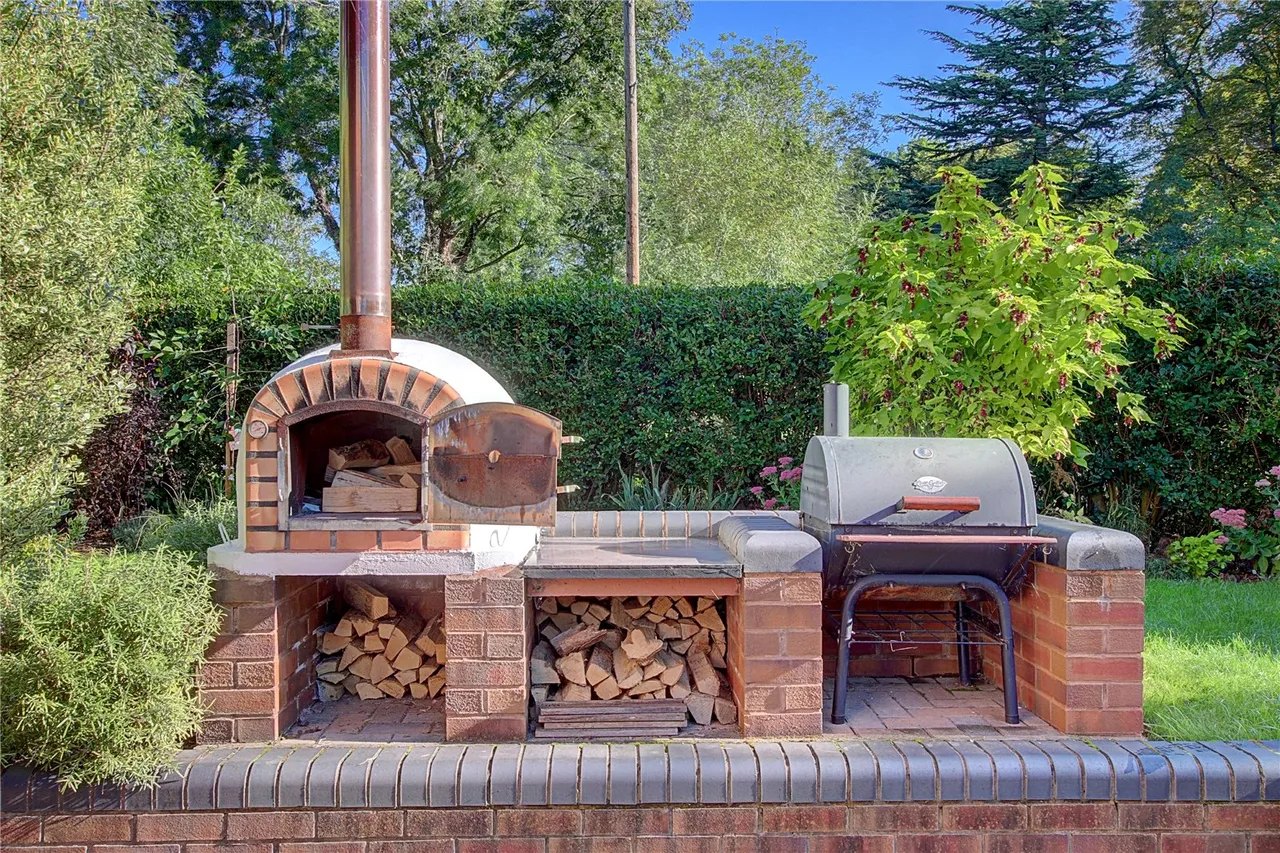 Worcester Road, Droitwich, WR9 8AA, photo 17