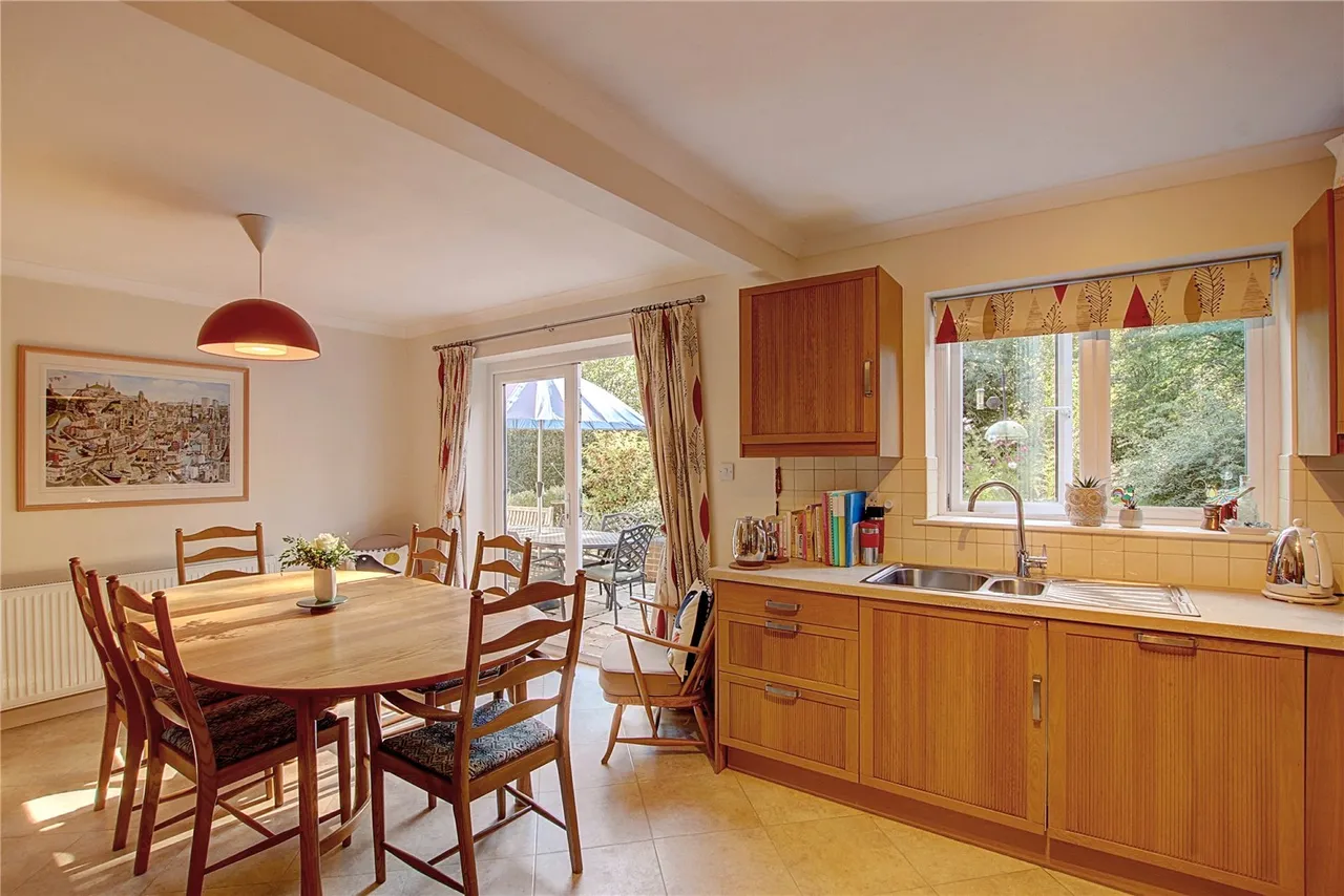 Worcester Road, Droitwich, WR9 8AA, photo 4
