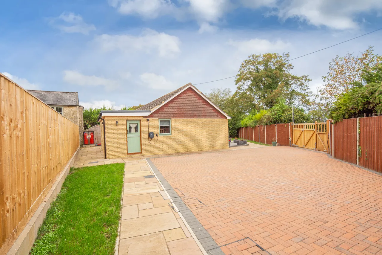 Juniper Hill, Brackley, photo 27