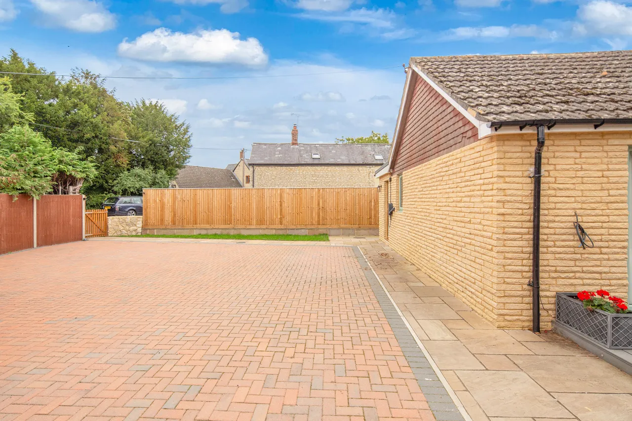 Juniper Hill, Brackley, photo 26