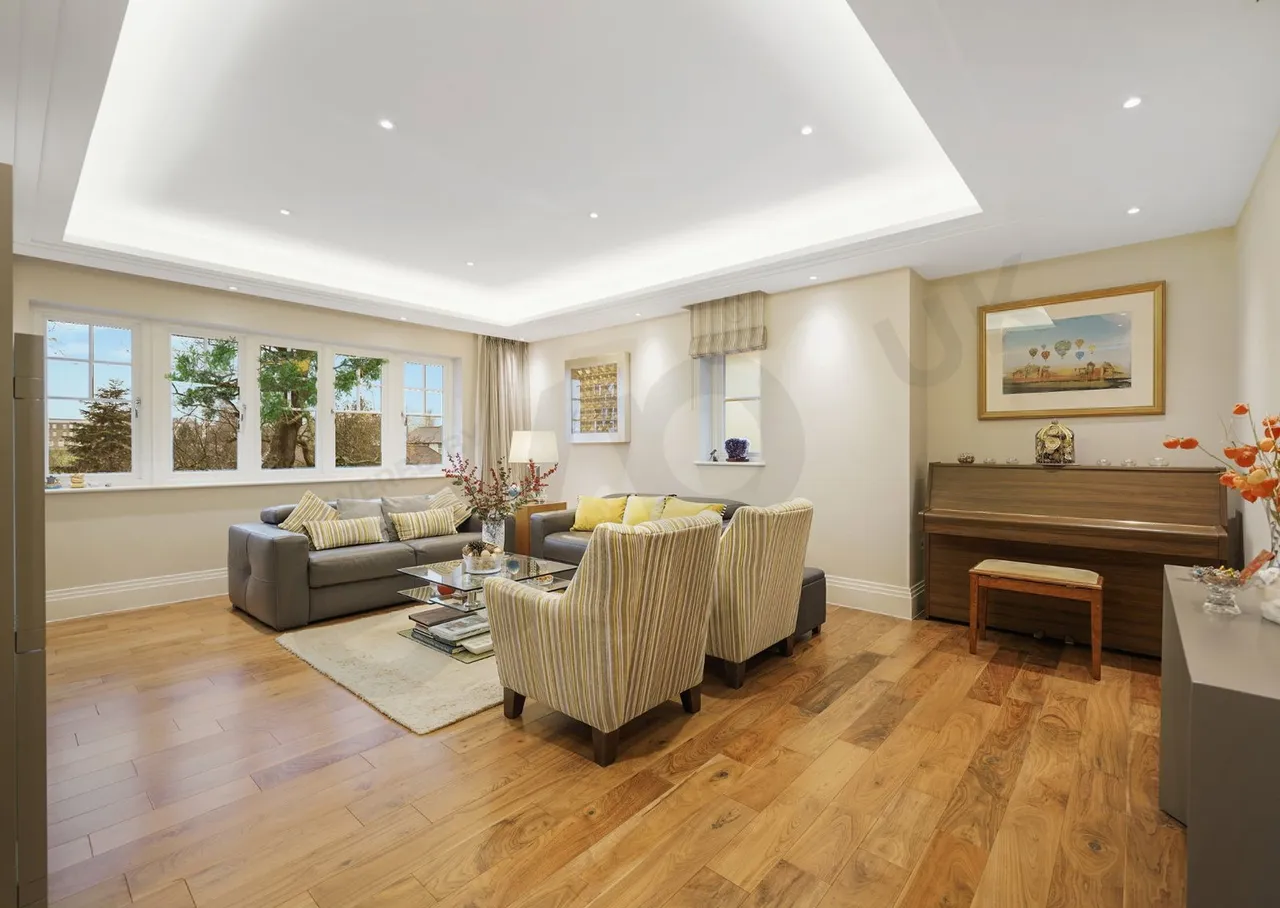 Hammers Lane, Mill Hill, NW7, photo 8