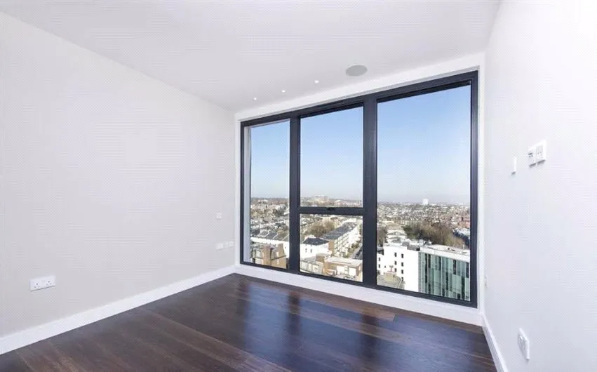 Finchley Road, Swiss Cottage, NW3, photo 4