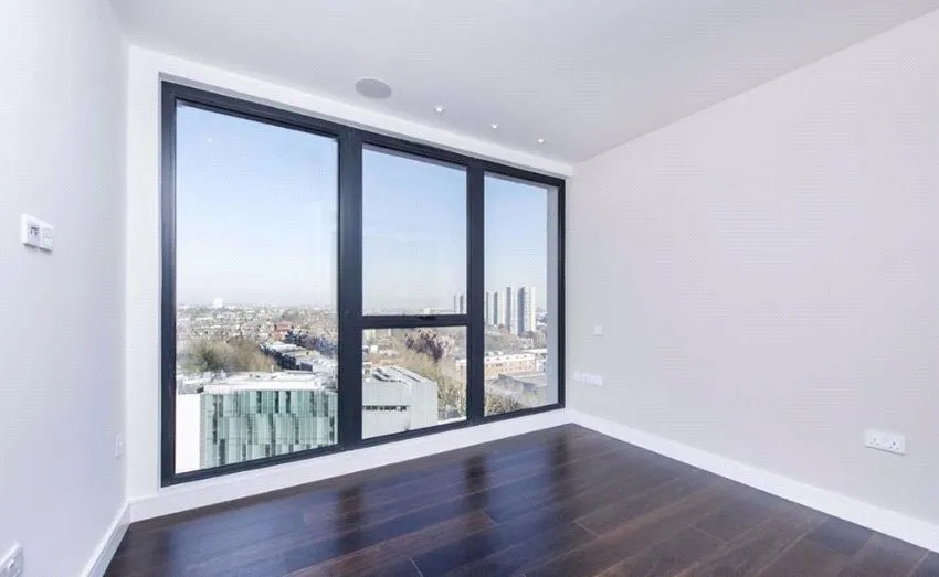 Finchley Road, Swiss Cottage, NW3, photo 3