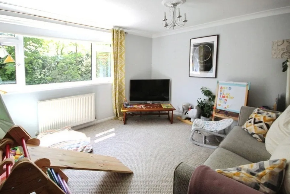 Christchurch Road, Virginia Water, GU25, photo 6