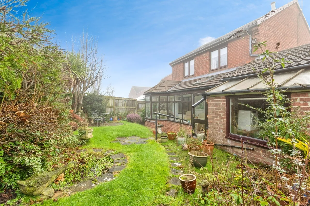 Sunningdale Drive, WASHINGTON, Tyne and Wear, NE37, photo 20