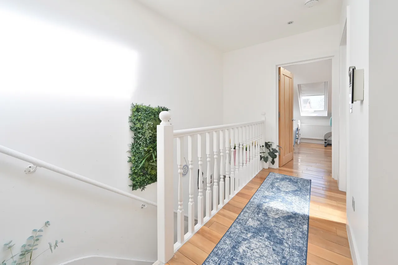 Flat 3, 7 Welldon Crescent, Harrow, photo 9