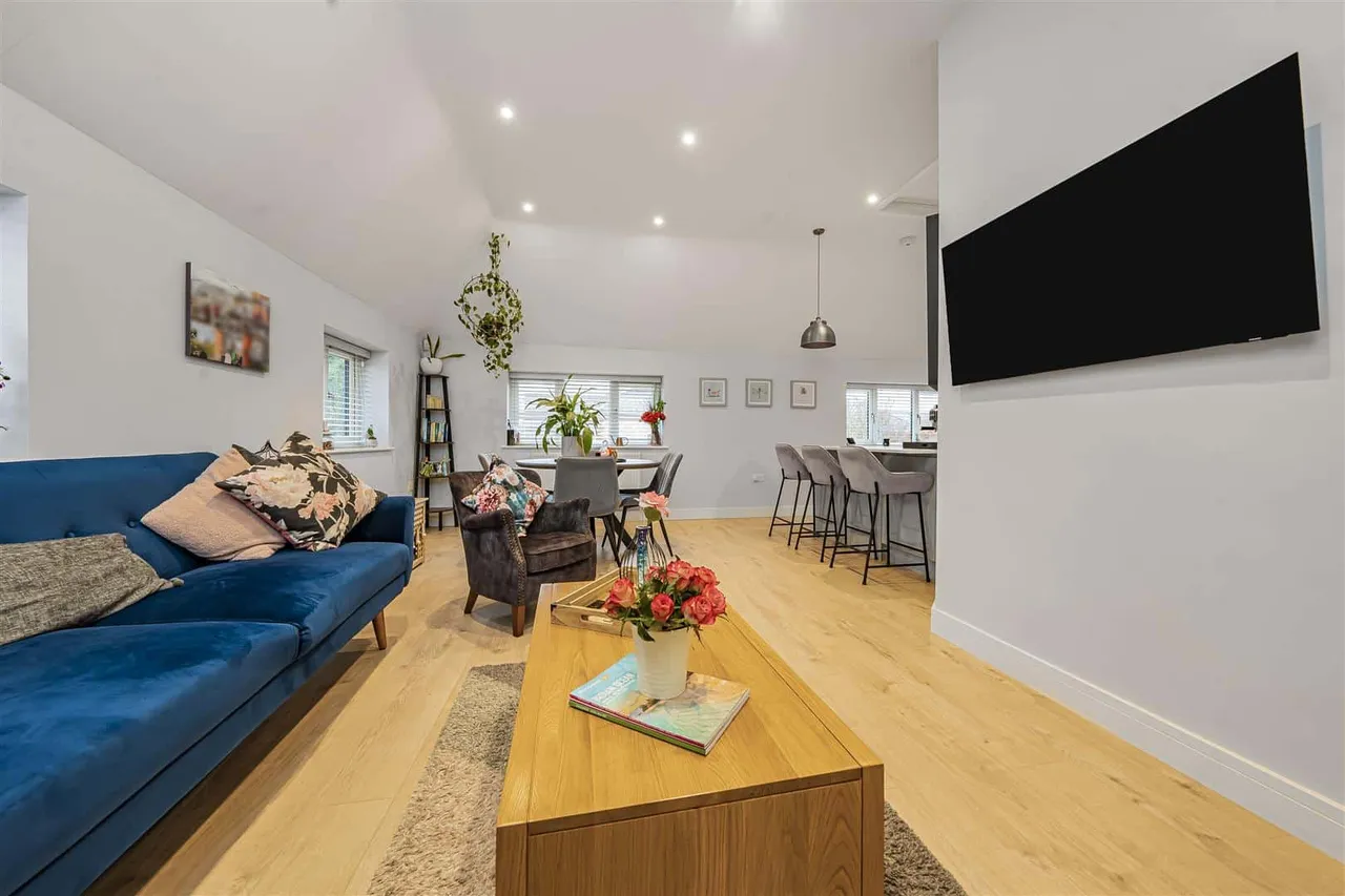 Oakley Green, Windsor, Berkshire, SL4 4LH, photo 8