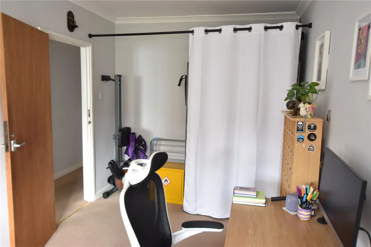 Epsom Road, Epsom, KT17, photo 10