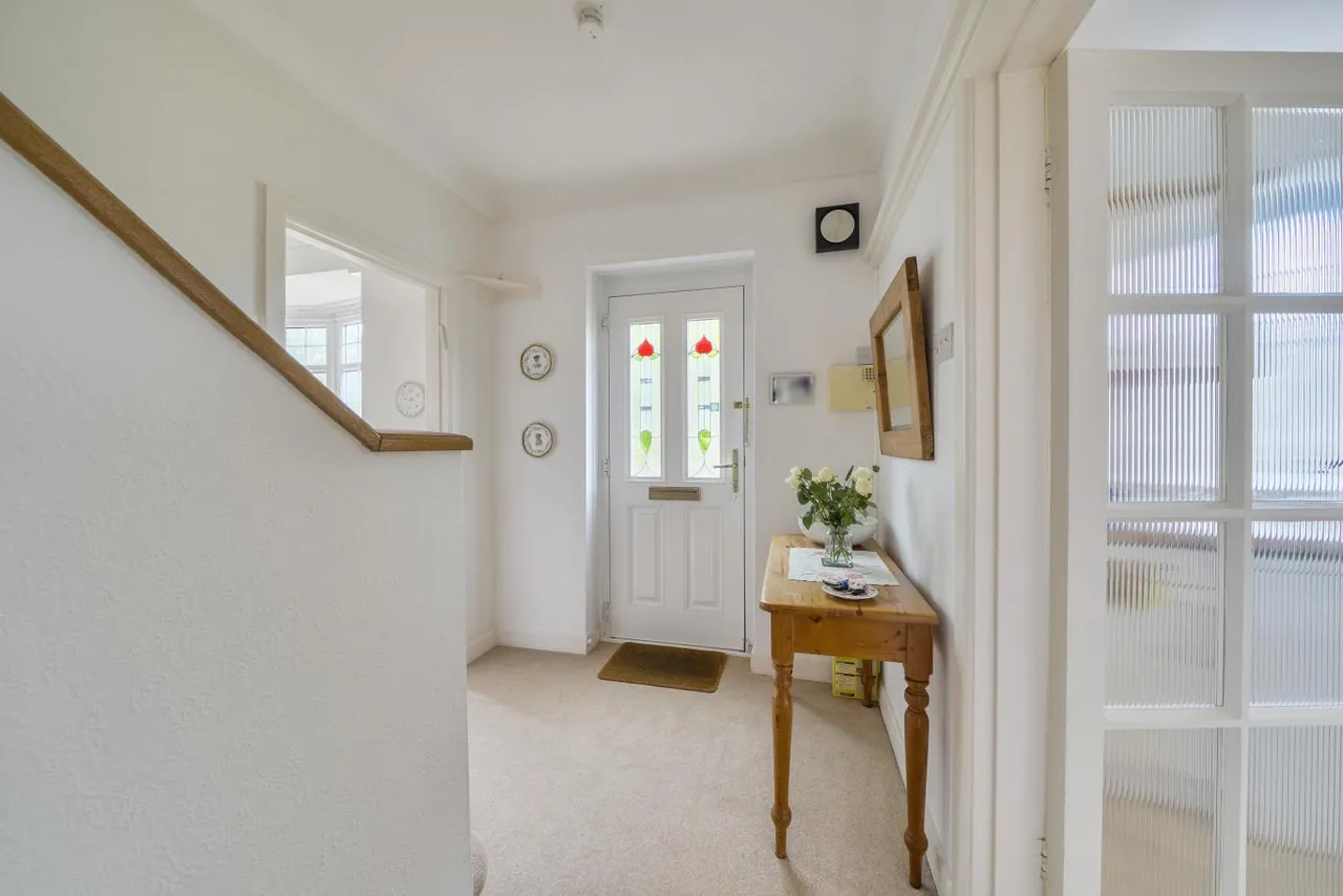 Keith Road, BH3, photo 6