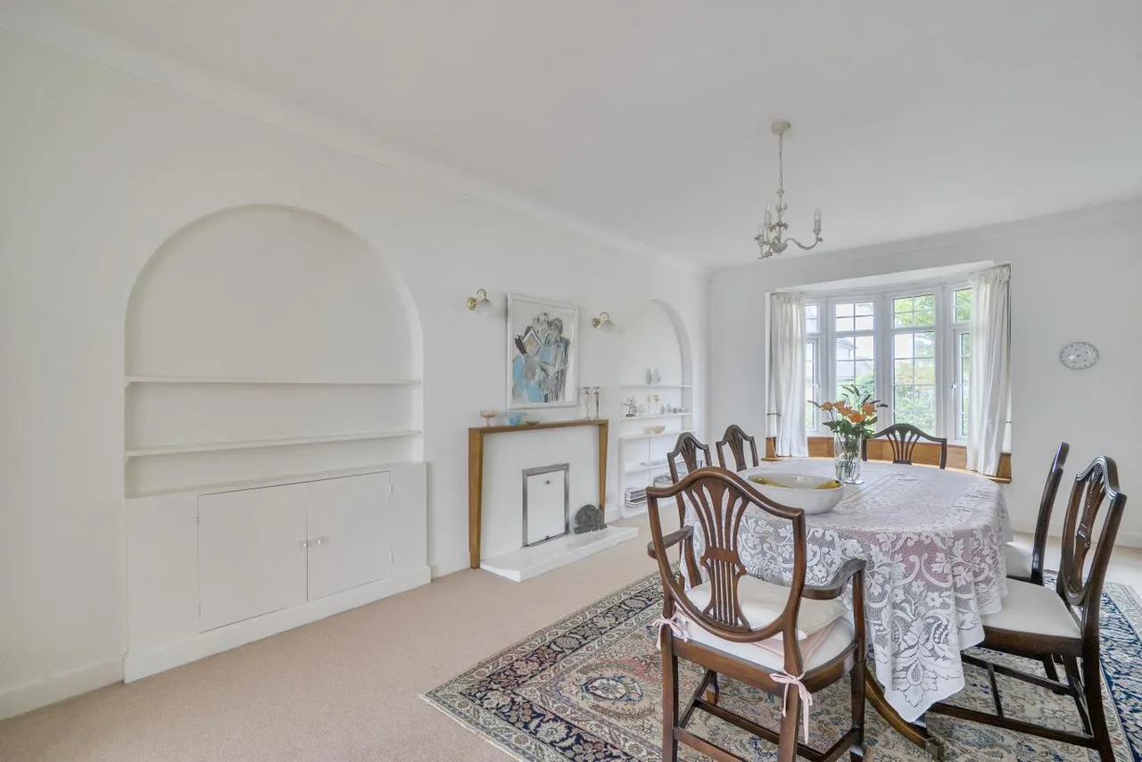 Keith Road, BH3, photo 14
