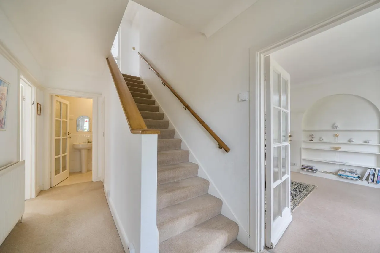 Keith Road, BH3, photo 5