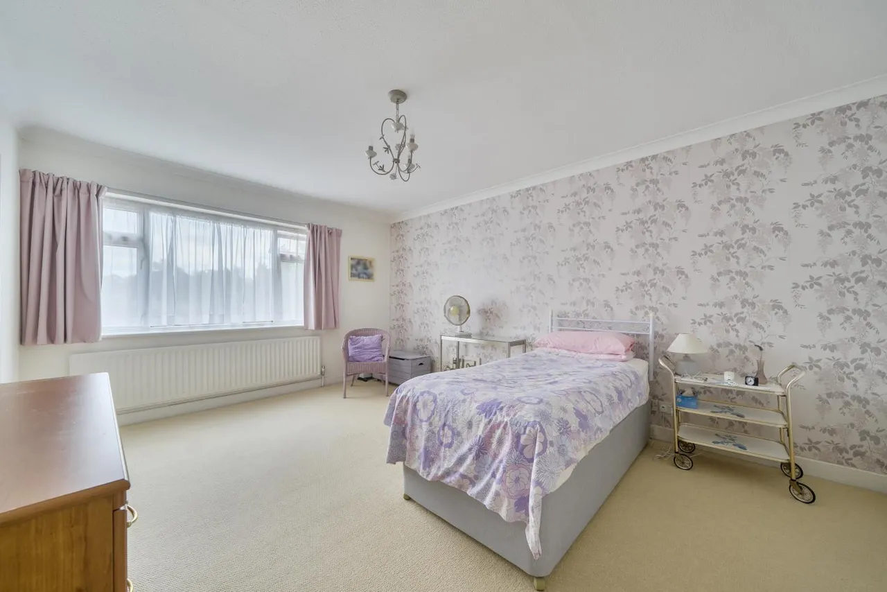 Keith Road, BH3, photo 24