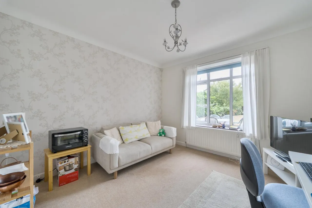 Keith Road, BH3, photo 21