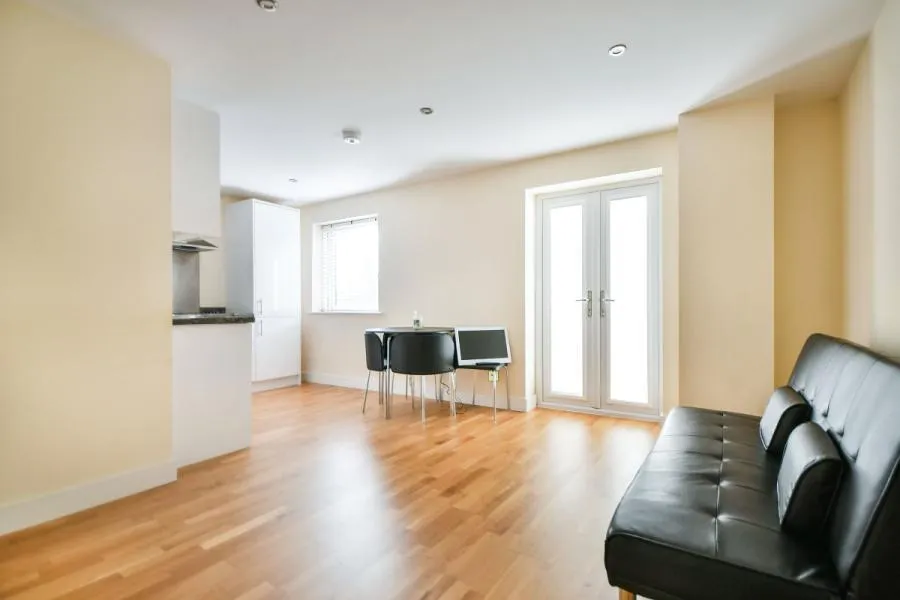 Victoria Road, Swindon, Wiltshire, SN1, photo 5