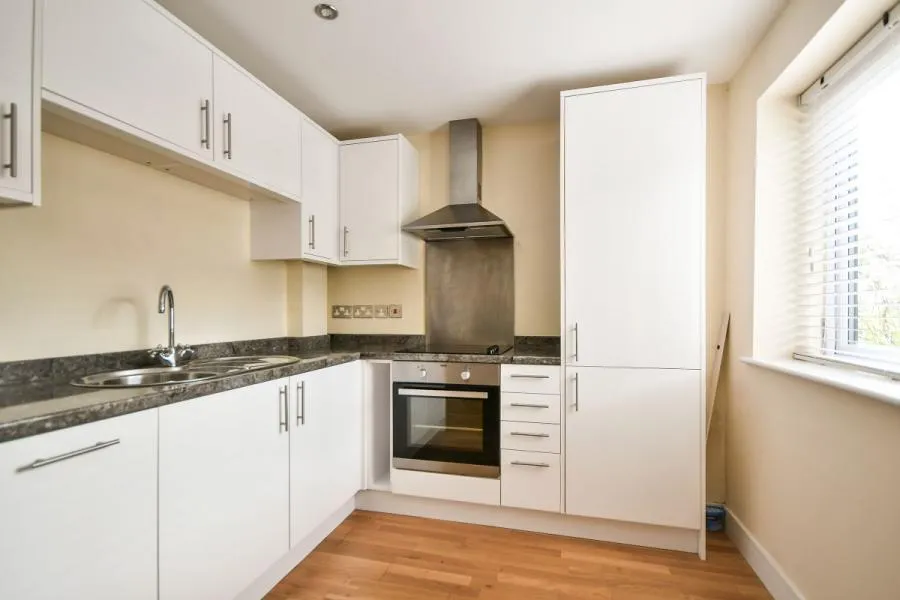 Victoria Road, Swindon, Wiltshire, SN1, photo 4