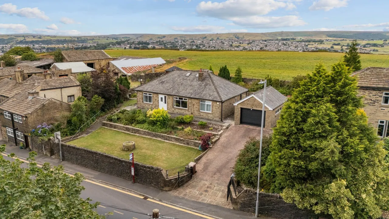 Catherine Slack, Queensbury, photo 19