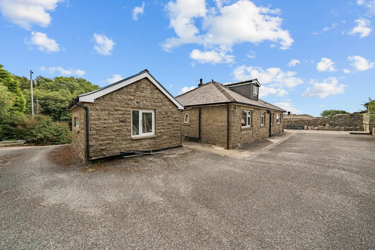 Catherine Slack, Queensbury, photo 17