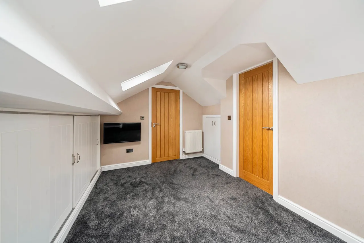 Catherine Slack, Queensbury, photo 14