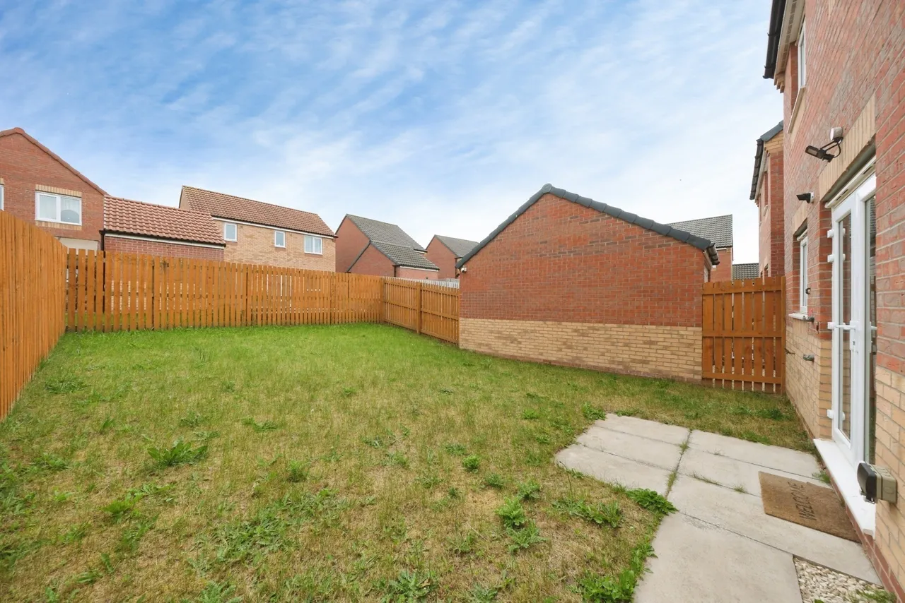 Riverdale Road, New Ollerton, Newark, Nottinghamshire, NG22, photo 16