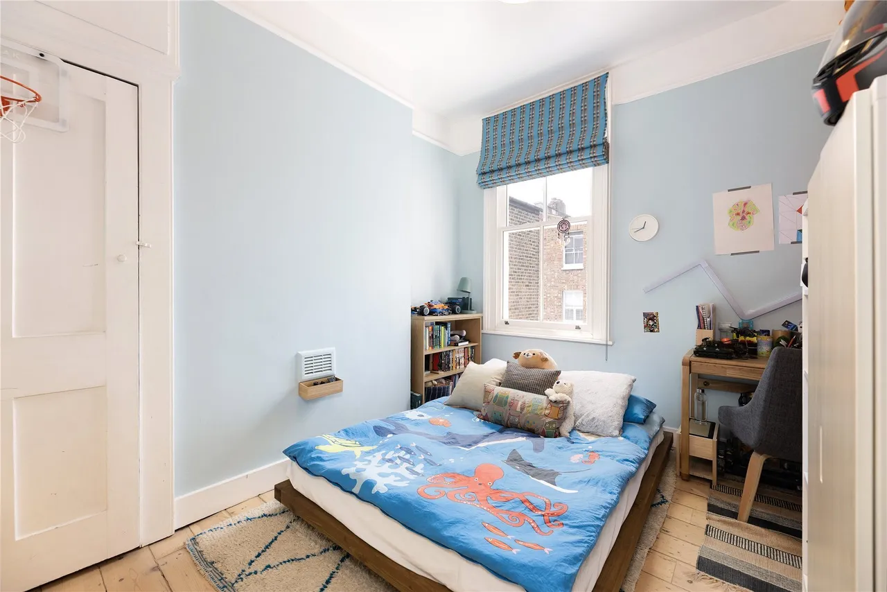 Brewster Gardens, North Kensington, London, W10, photo 11