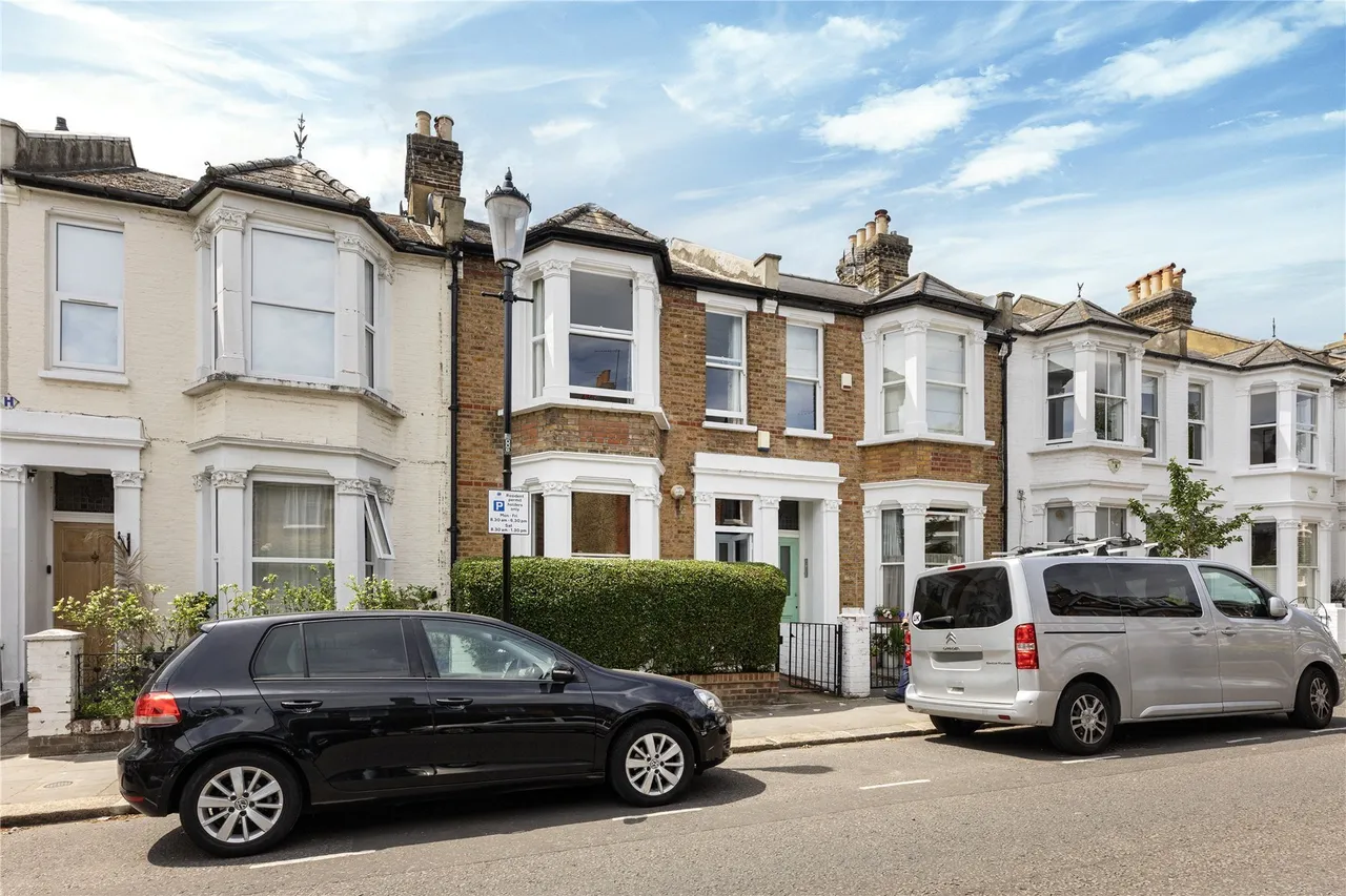 Brewster Gardens, North Kensington, London, W10, photo 2