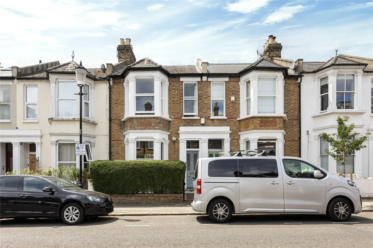 Brewster Gardens, North Kensington, London, W10, photo 3