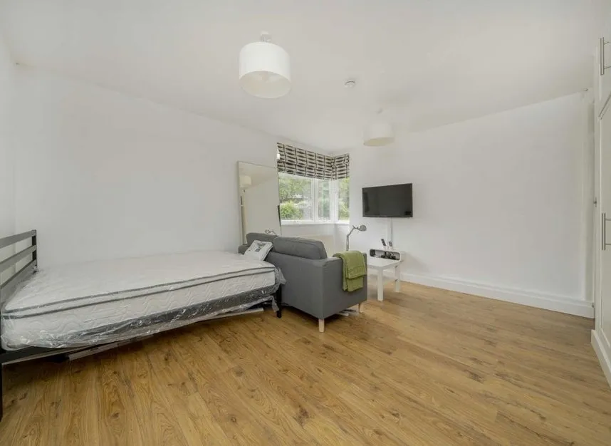 Oseney Crescent, Kentish Town, NW5, photo 2