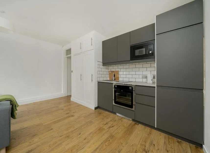 Oseney Crescent, Kentish Town, NW5, photo 3