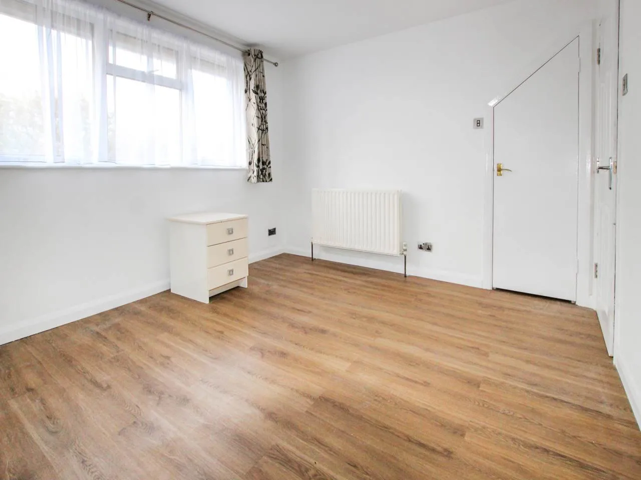 Stour Avenue, Southall, UB2, photo 12