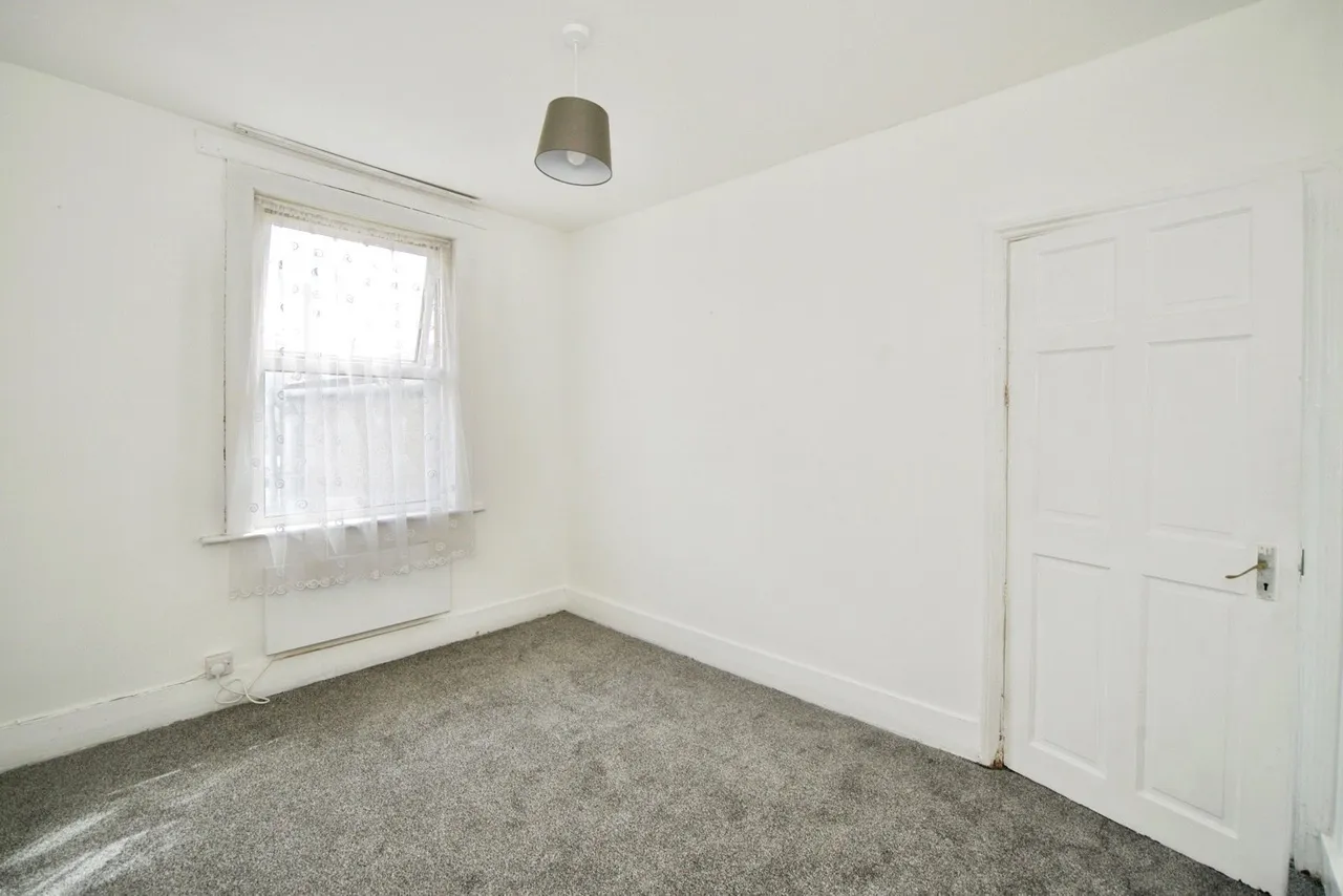 Montagu Road, London, N18, photo 11
