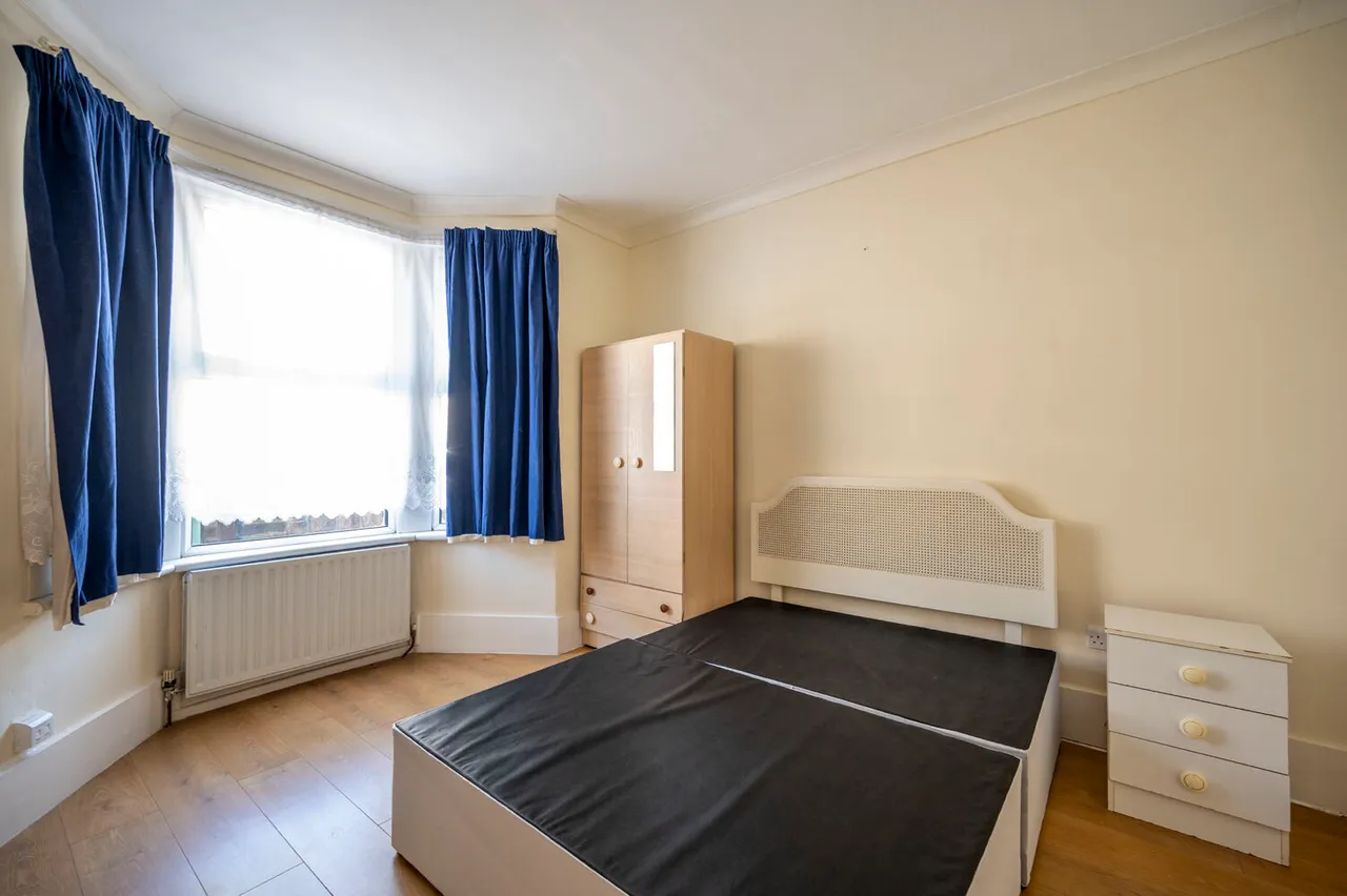5 bed house for sale, London, E13