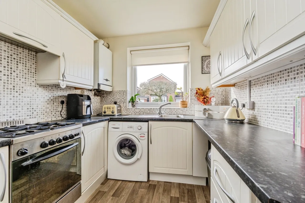 Shelley Court, Cheadle Hulme, Cheshire, SK8, photo 11