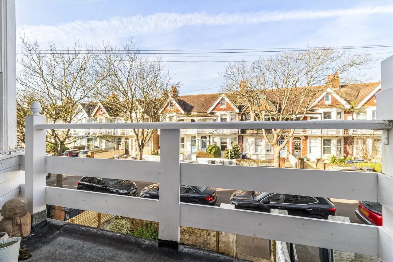Alexandra Road, Worthing, photo 5