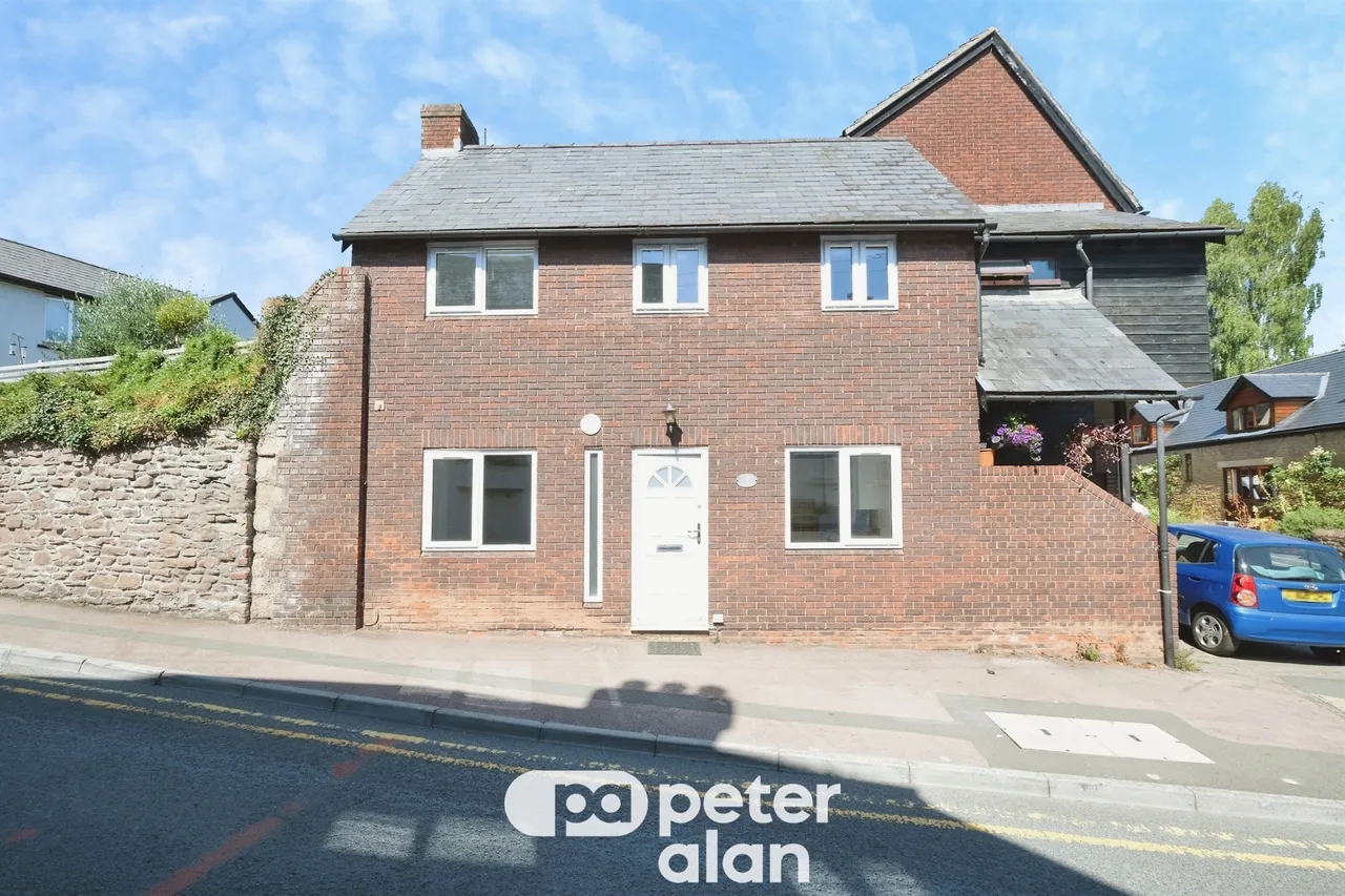 2 bed house for sale, Old Dixton Road, Monmouth, NP25