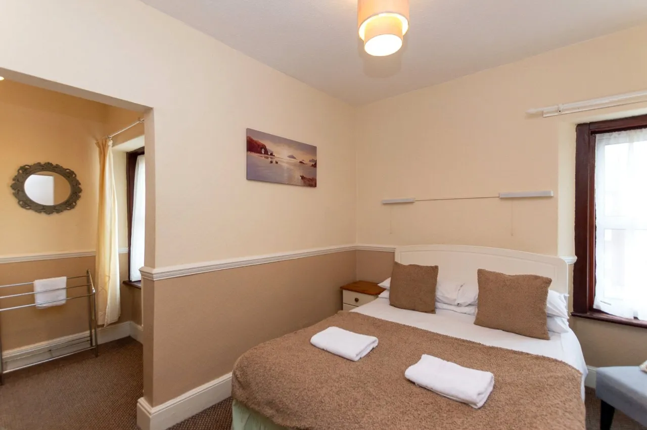 Deganwy Avenue, Llandudno, LL30, photo 23