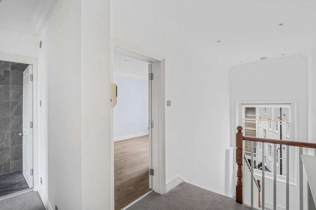 Connaught Street, London, W2, photo 17
