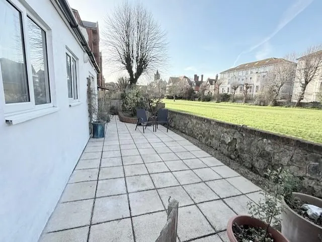 Jevington Gardens, Eastbourne, BN21, photo 26