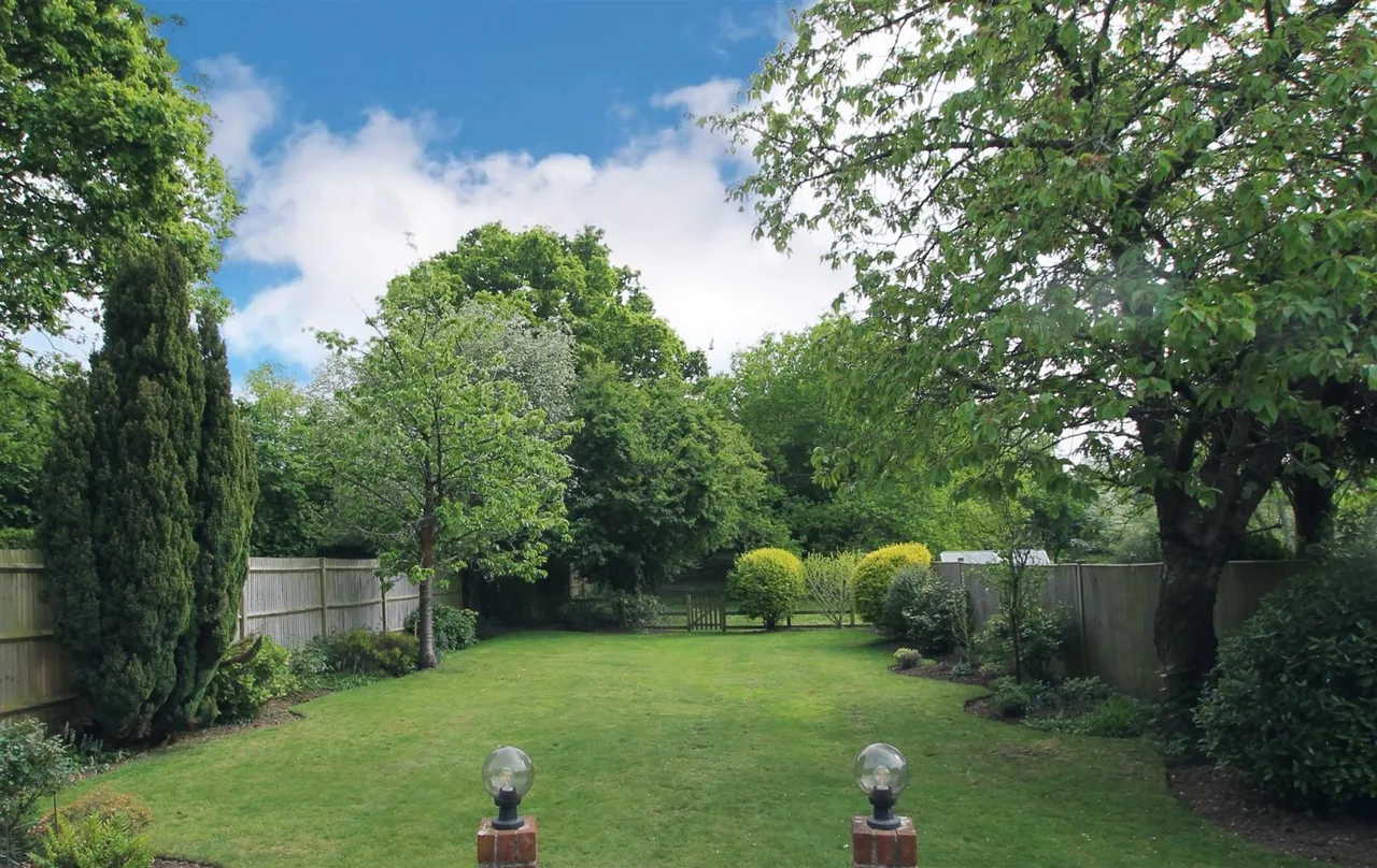 Swanwick Lane, Swanwick, photo 17