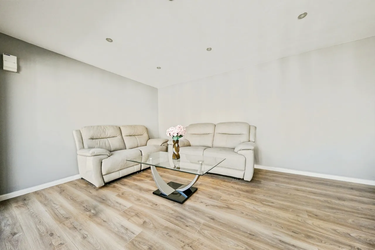 Sparrow Drive, Stevenage, SG2, photo 26