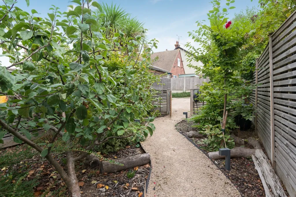 Clare Road, Whitstable, photo 14