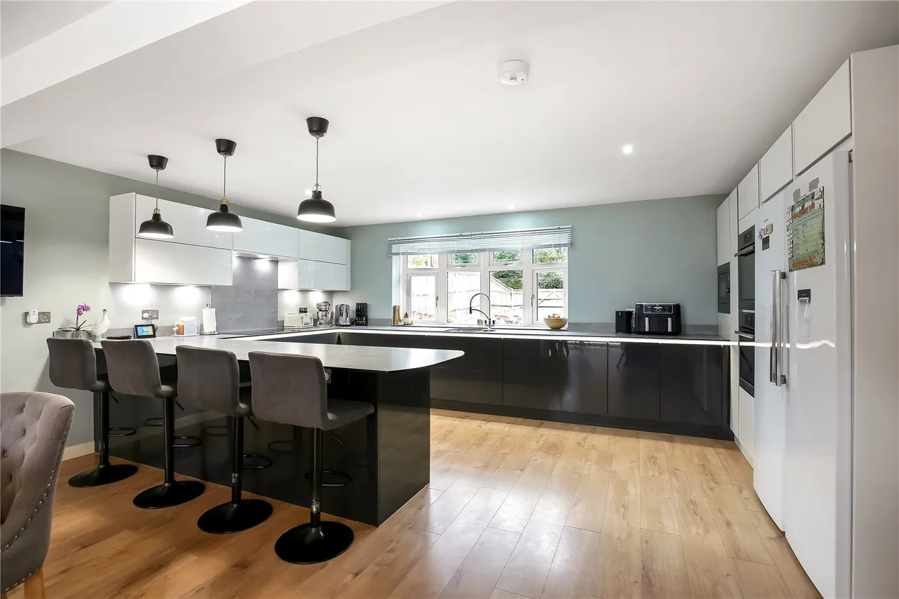 North Lane, Nomansland, Salisbury, SP5 2BU, photo 5