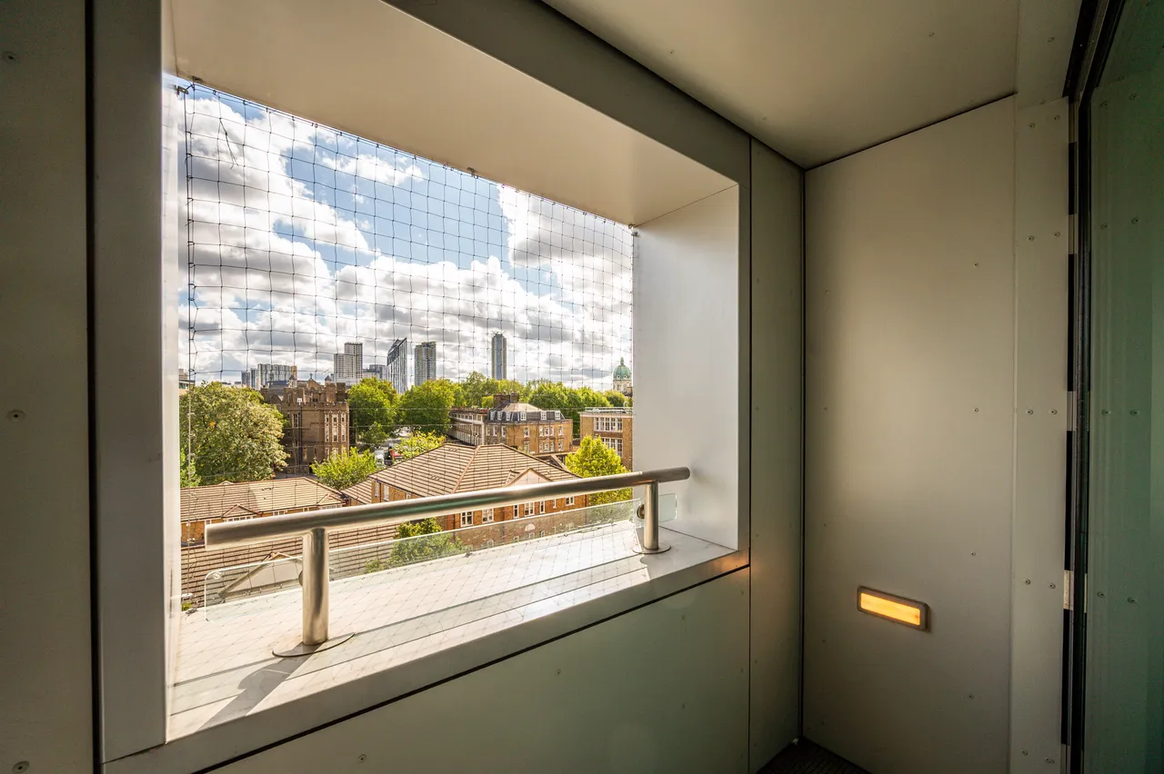 25 The Perspective, 100 Westminister Bridge Road, London, photo 7